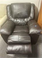 NEW LEATHER ELECTRIC RECLINER