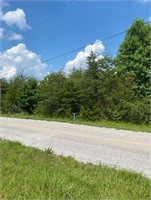 Tract 6: 1.88+- Acres • Creek Frontage