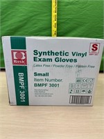 New Synthetic Vinyl ExamGloves size small