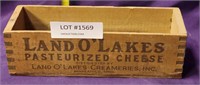 VTG. LAND O' LAKES 2-LB. WOOD CHEESE BOX