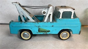 JCPENNEY FORD TOW TRUCK BY NYLINT