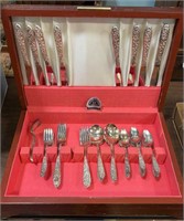 SET OF NATIONAL SILVER CO SILVER PLATED FLATWARE