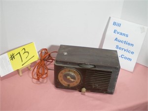 General Electric Vintage Radio Alarm Clock