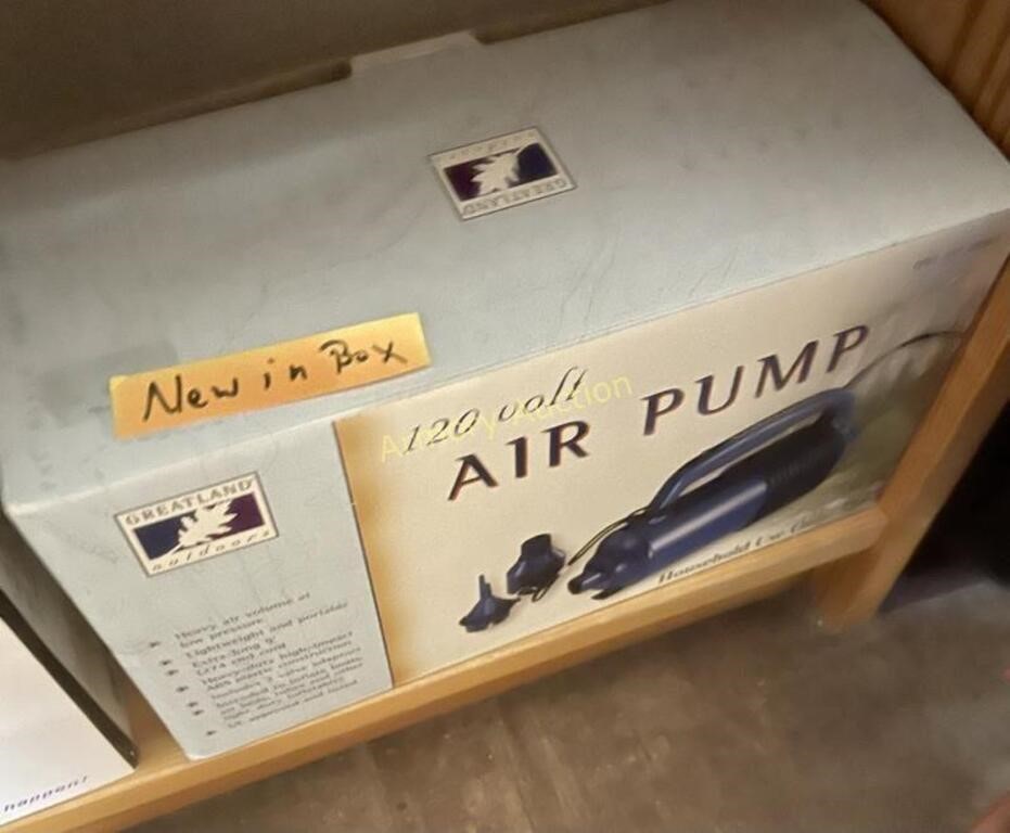 NEW IN BOX 120 VOLT AIR PUMP