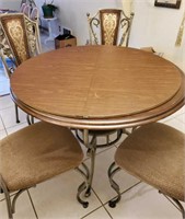 Round table with 6 chairs