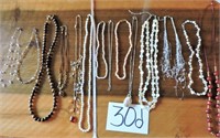 Costume Jewelry Necklace Lot (14)