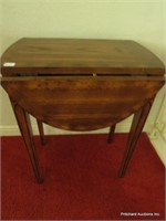 Small Oak Drop Leaf Side Table