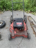 YARD MACHINE PUSH MOWER