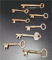 8 Vintage Skeleton Keys