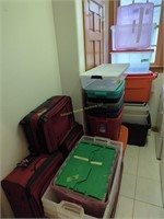 3. Pc  Luggage Set And Lot Of Plastic Storage