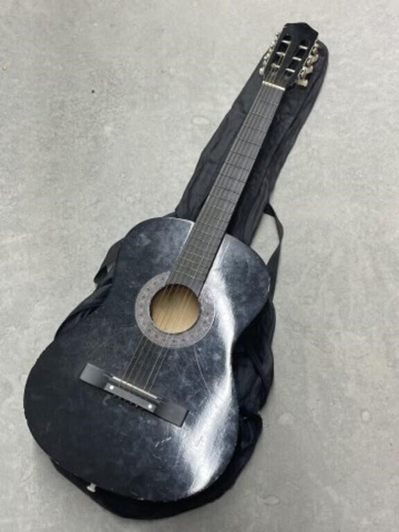 Unmarked Guitar in Soft Case, 38 " long