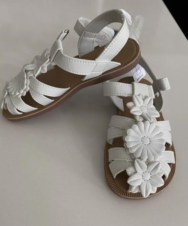 Sz 12 Oshkosh White Sandal Shoe For Toddler Girls