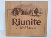 Riunite wood wine box