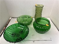 Vntg Green Glassware
