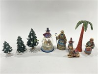 Jim Shore Snowglobe, Figurines & More