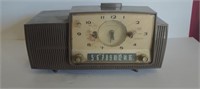 Antique Tube Clock Radio Working Condition U15A