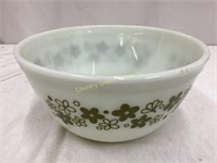 Pyrex Bowl