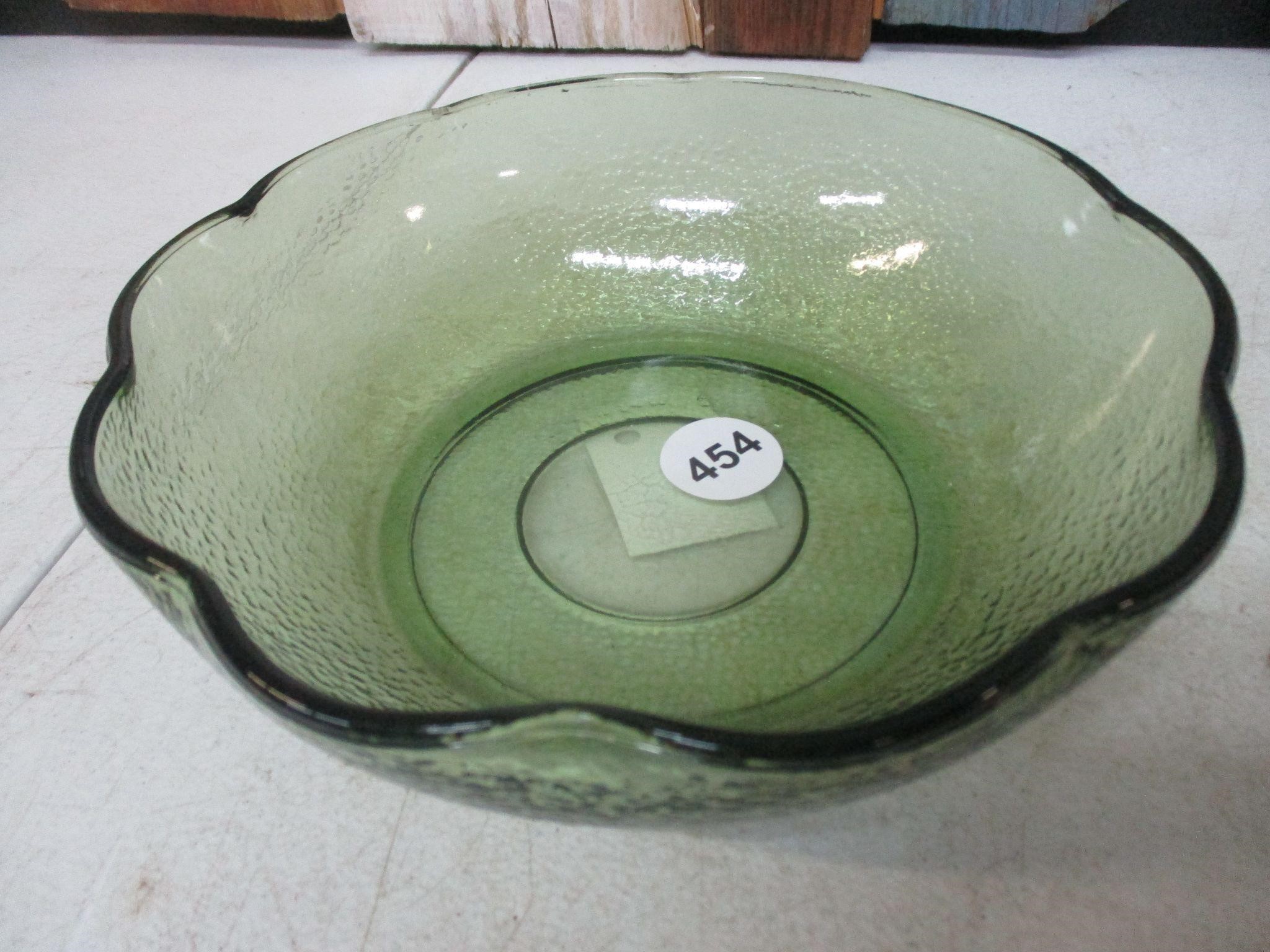 Green Scalloped Rimmed Serving Bowl