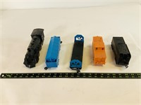 5pcs plastic train set