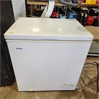 Chest Freezer 29"× 21"