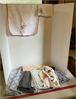 Kitchen Towels & Dish Cloths