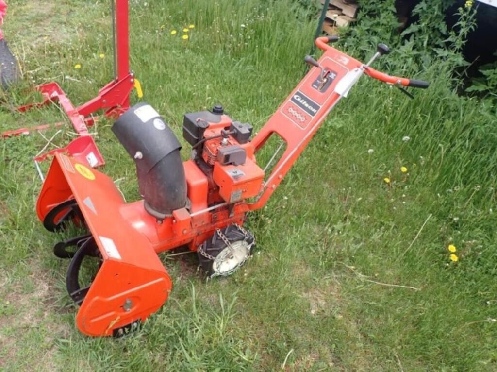 Gilsom Mdl. ST-422 W/B Snow Blower