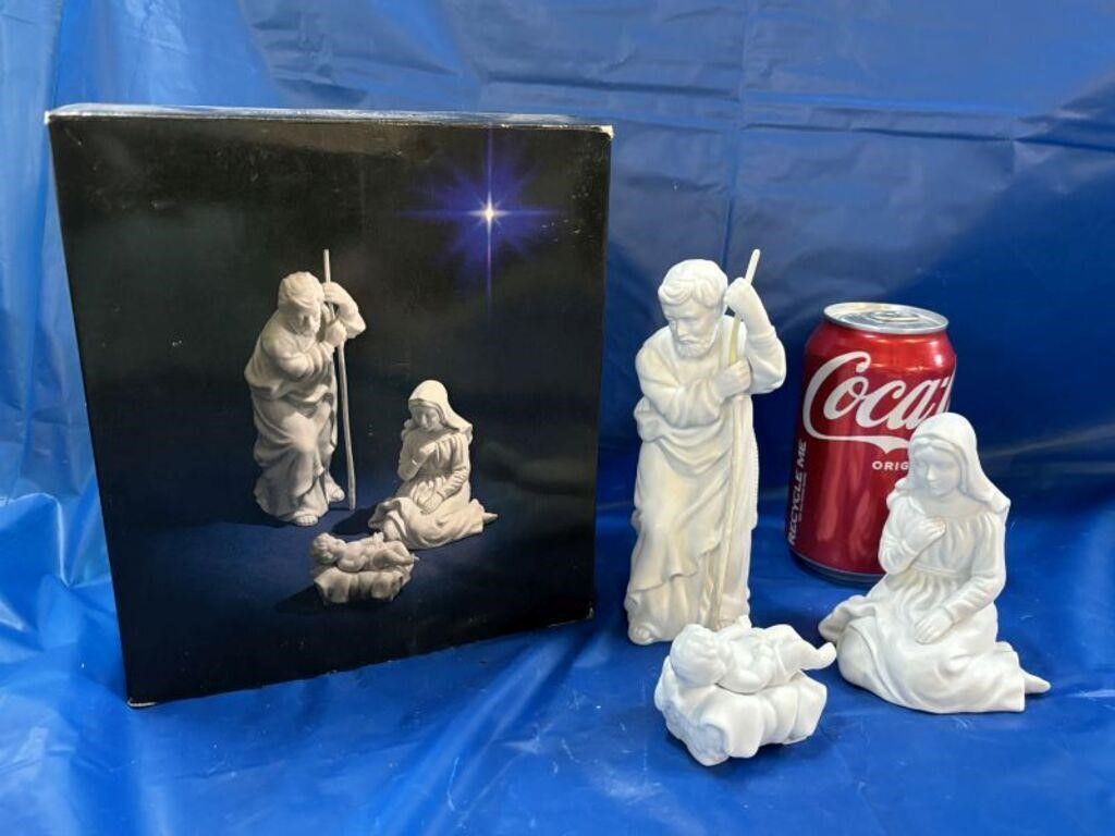 Vtg Avon Nativity Collectibles: Mary, Joseph,