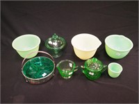 Eight mostly kitchen items in green including
