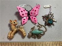 4 vintage animal pins