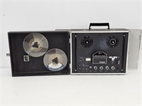 SANYO STEREO TAPE RECORDER MODEL MR-910D