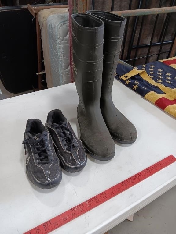 Steel toe slip resistant boots Size 13, Nike