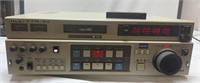 Sony Hi8 VCR - Player / Recorder - EVO-9850