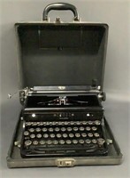 Vintage Royal Manual Typewriter