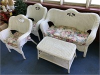 White Wicker Set Love Seat Arm Chairs Coffee Table
