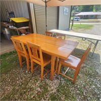 OAK MISSION STYE TABLE WITH 5 CHAIRS