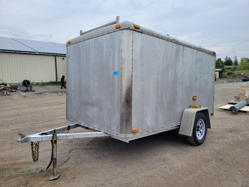 1998 10'X6' Enclosed S/A Trailer