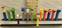 (13) Pez Dispensers: Vintage & Modern