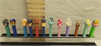 (13) Pez Dispensers: Vintage & Modern