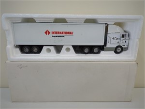 International from Navistar Semi NIB 1/53