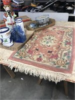 Wool rug and oriental decor