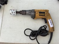 DEWALT DRILL DW235G CORDED