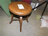 VINTAGE STOOL