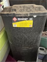 45 GALLON ROLLING TRASH CAN