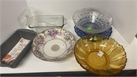 (3) loaf pans (3) bowls & 1 lg plate