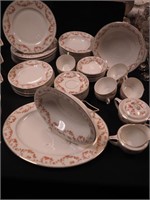 52 pieces TK/Thun Czechoslovakian dinnerware