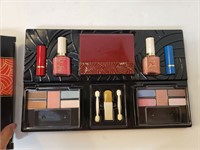 Avon Color MakeUp Kit, Light Medium