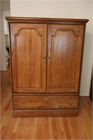 Vaughan Furniture Oak Entertainment Cabinet