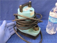 smaller "little giant" sump pump (works)