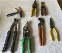 BOX OF ASSORTED PLIERS