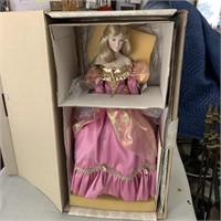 21" Franklin Mint Cinderella Doll